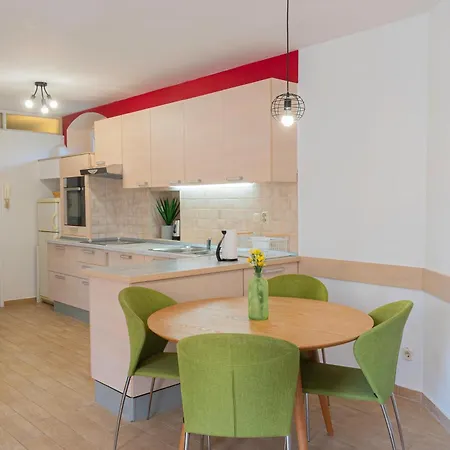 דירה Gundula In The Heart Of